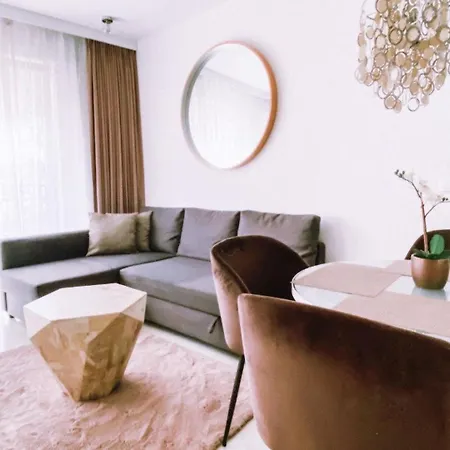 Апартаменты Maritimo Port